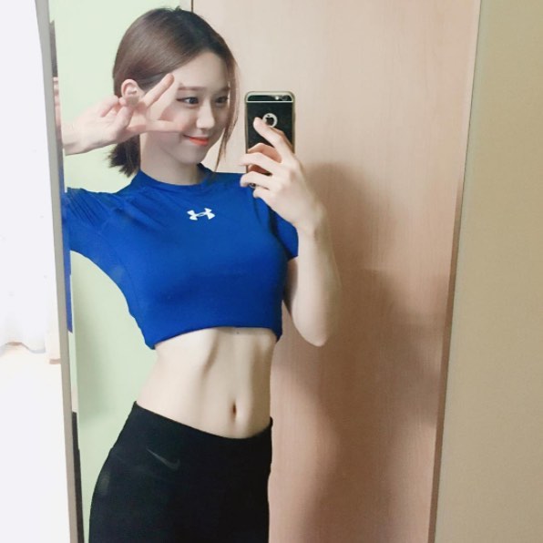 김지미