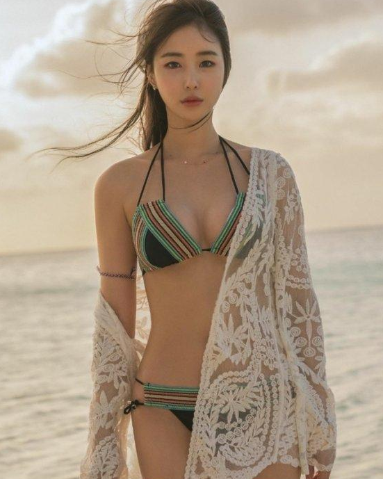 훗