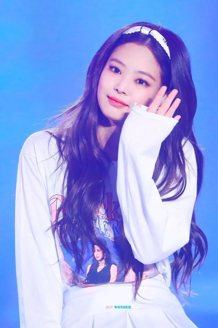 예쁜제니 >ㅡ<